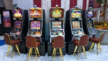ares118 promotions dashboard showing welcome bonus, weekly cashback, and reload offer cards